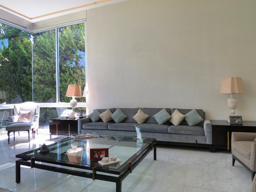 Casa Venta En El Corazón De Lomas De Chapultepec