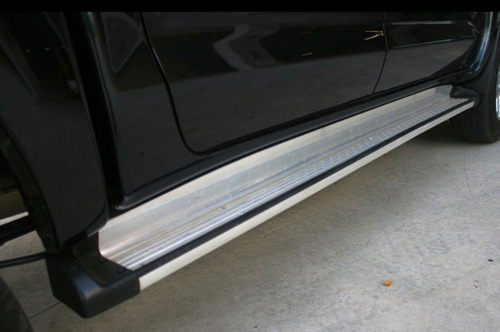 Estribo Derecho Completo Toyota Hilux Kavak 2006-2019