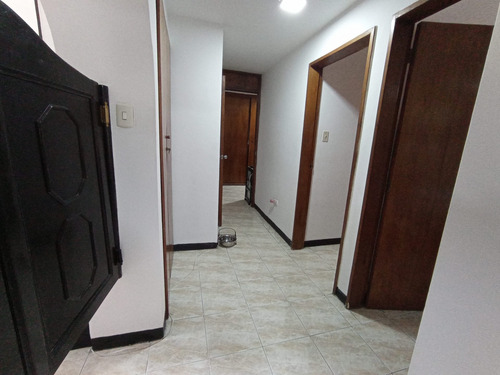 Imagen 18 de 26 de Venta Apartamento Colinas De Bello Monte 89m2, 3h/2b/2e