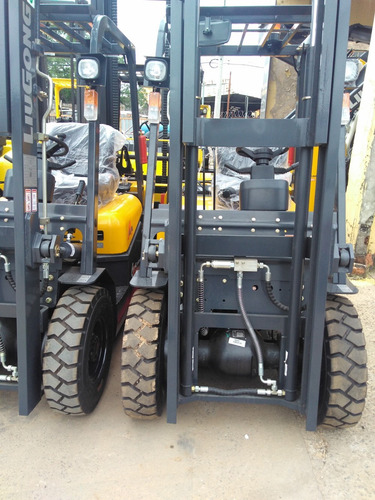 Empilhadeira Liugong 2500 Kg Zero