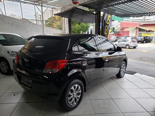 Imagem 13 de 15 de Onix Hatch Lt 1.0 8v Flexpower 5p Mec. Ano 2015