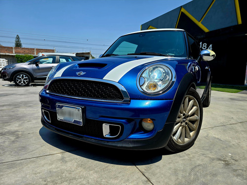 Mini Cooper 1.6 S Hot Chilli . At