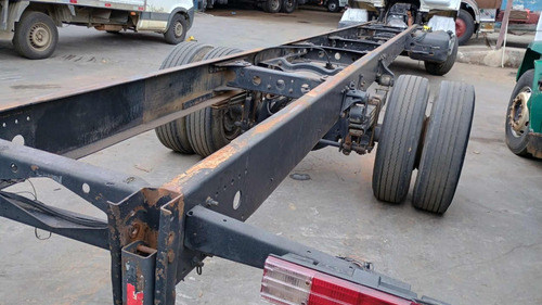 Mb 1718 Atego 9.50 Metros De Chassis Semi-leito