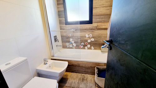 Imagen 19 de 29 de Casa Cuatro Ambientes Con Piscina Climatizada