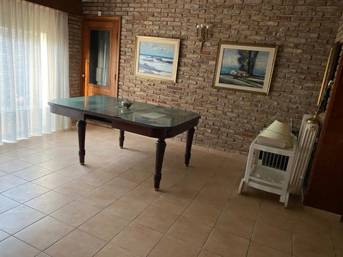 Casa En Carrasco Proximo A Colegio Woodlands Y Calle Harwood