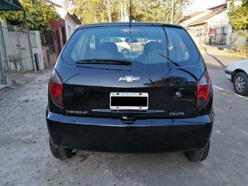 Imagen 8 de 10 de Chevrolet Celta Ls 1.4