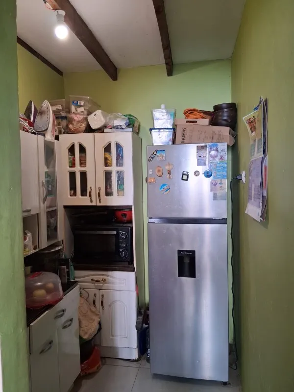 Imagen 5 de 12 de Casa Sólida Y Amplia Para Vivir En Un Entorno Tranquilo