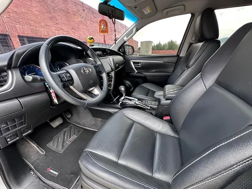 Toyota Fortuner Srv 2.4 Turbo Diesel Automatica 2022