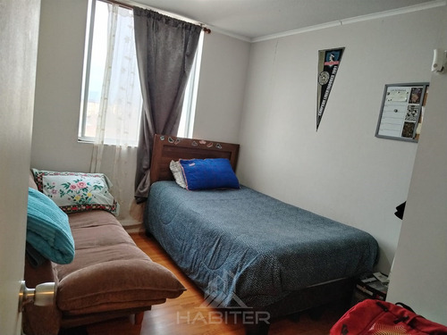 Departamento En Venta De 2 Dorm. En Curicó