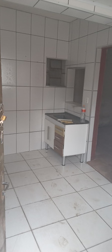 Terreno Com Uma Casa De 4 Cômodos E Um Sobrado De 3 Comodos