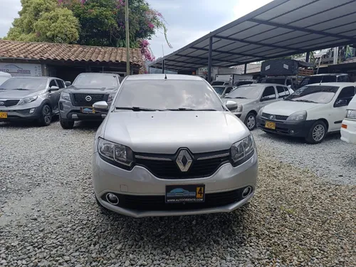 Renault Logan 1.6 Privilege / Intens