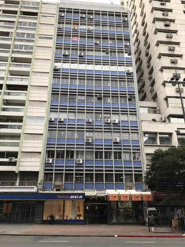 Venta Oficina En Cordón Piso Alto