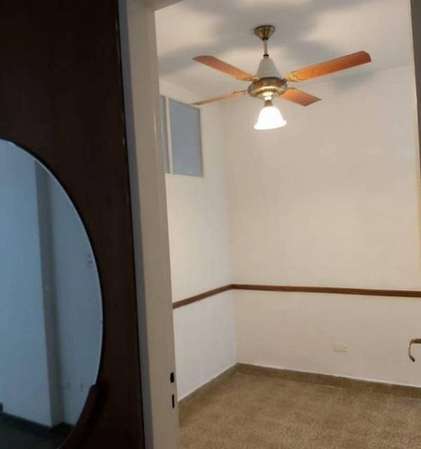 Imagen 6 de 8 de Se Vende Departamento Pb Céntrico, España 1100