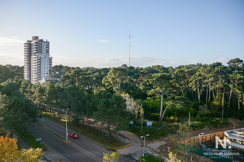 Espectacular Apartamento En Venta En Torre Punta Del Este!