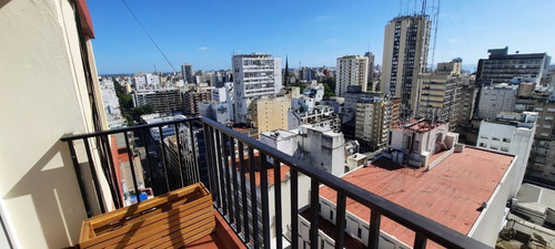 Imagen 5 de 29 de 3 Ambientes A La Calle, Totalmente Reciclado