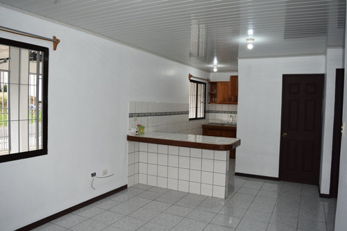 Imagen 4 de 20 de Apartamento Tipo Casita En Residencial Santa Isabel, San Pablo De Heredia. A 500 Mts Gimnasio Power Fit, Cerca De Supermercados, Trasporte Publico Y Comercio General