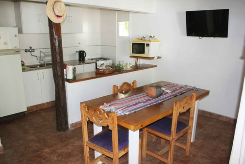 Imagen 2 de 16 de Cabañas En Tandil
