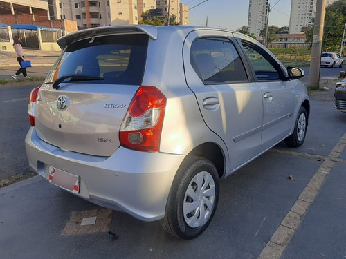 Imagem 13 de 21 de Toyota Etios Hatch Xs 1.5 Flex