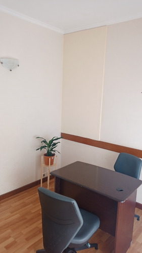 Consultorio Médico En Zona Centro De Berazategui