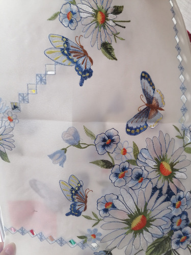 Carpeta Bordada 80x80 Cm Para Mesa Decohogar Premium