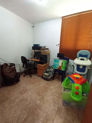 Apartamento En Conjunto Residencial La Ponderosa, Los Teques