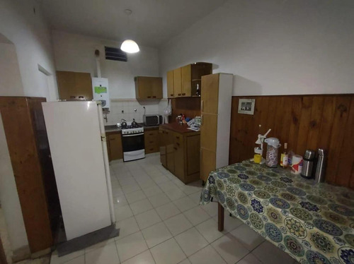 Ph En Venta - 4 Dormitorios 4 Baños - 208mts2 - Crucecita, Avellanea