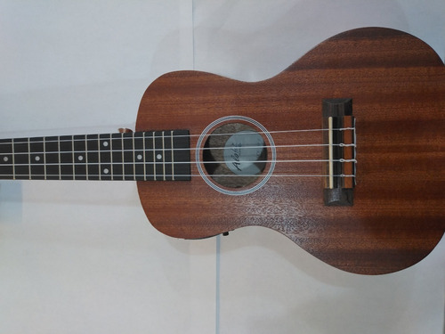 Aloha Ukulele Concierto E/acu Caoba Uck10e