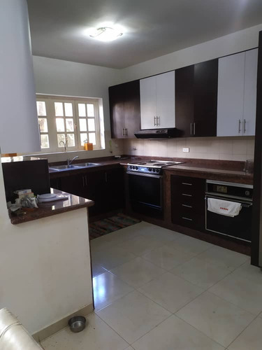 Imagen 8 de 13 de Casa En Prados Del Este