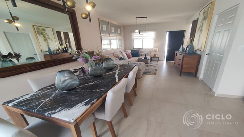 Imagen 10 de 30 de Casa En Venta Querétaro Cochera Techada