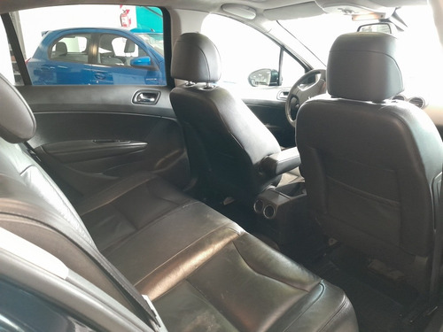 Imagen 9 de 18 de Peugeot 408 2014 1.6 Allure Hdi 115cv Rp