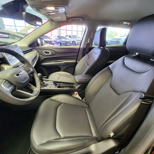 Jeep Compass LONG. T270 1.3 TB 4x2 Flex Aut.