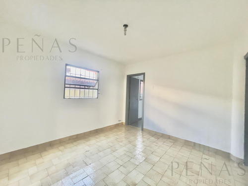 Casa Alquiler En Villa Ballester - Vivienda O Uso Comercial - 4 Amb, Jardín Y Garage