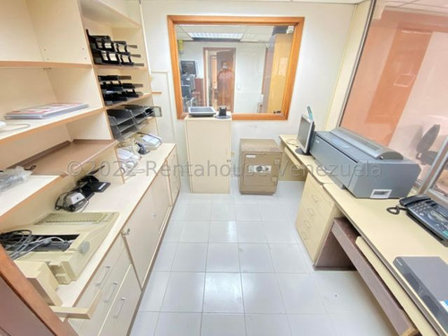 Imagen 13 de 14 de Oficina En Venta La Urbina 22-23776 Renta House Los Samanes