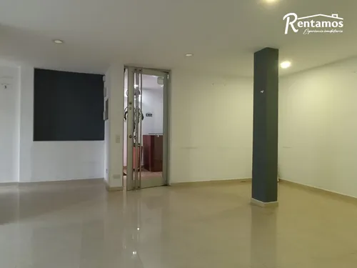 Oficina En Arriendo En Laureles. Cod A775598