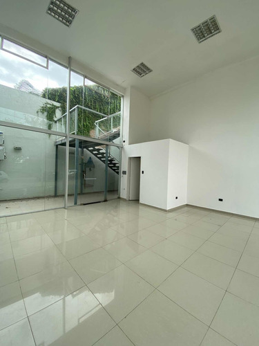 Imagen 4 de 13 de Local Comercial En Alquiler Tablada Parck Zona Norte