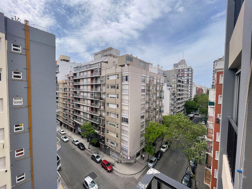 Departamento En  3 Ambientes A La Calle Reciclado Para Vivir Con Cochera 