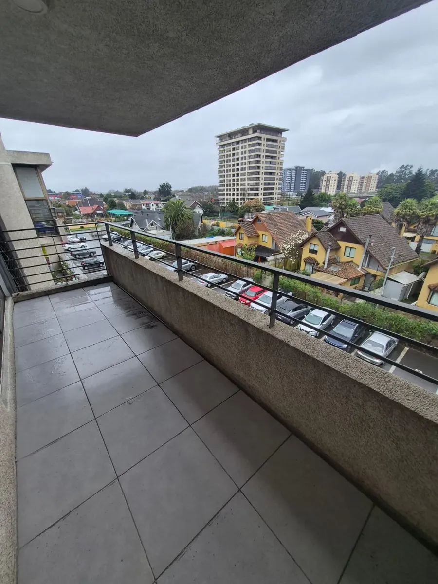 Imagen 2 de 14 de Se Vende Amplio Departamento 2b/2d/1e En Sector Residencial