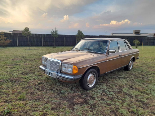 Imagen 2 de 13 de Mercedes-benz 230e