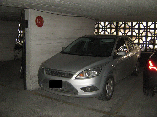 Imagen 5 de 9 de Dueño Vende / Permuta - Liquido Cochera U$s 9000 - Seguridad 24hs - Excelente Ubicacion
