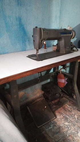 Imagem 5 de 5 de Maquina Singer De Custura