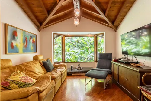 Casa En Venta En Loma Las Brujas. Cod V8340