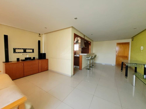 Imagen 5 de 14 de En Venta Apartamento En Lecheria Residencia Madre Vieja