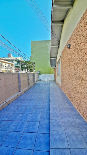 Imagem 19 de 30 de Casa Com 3 Dormitórios À Venda, 134 M² Por R$ 800.000,00 - Canto - Florianópolis/sc - Ca0307
