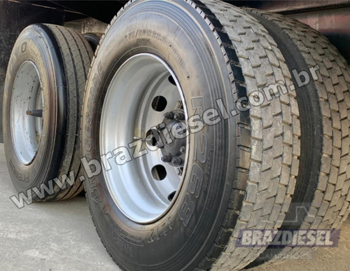 Imagem 11 de 13 de Volkswagem Vw 19320 2011 6x2 Baú 11,20 Metros