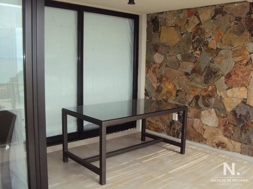 Apartamento En Venta De Dos Dormitorios En Punta Del Este