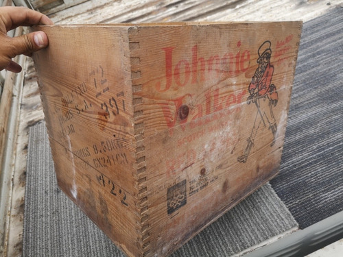 Jt Antigua Caja De Whisky Jhonny Walker Decorativa 