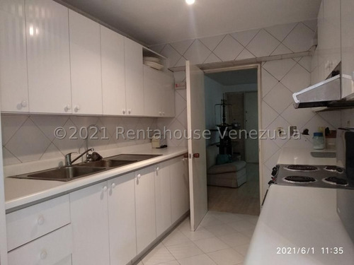 Imagen 5 de 10 de Apartamento En Los Palos Grandes -- Mls #22-22267 -- Liliana 04122564657