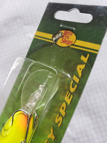 Señuelos Bass Pro Shopping Dorados Taruchas