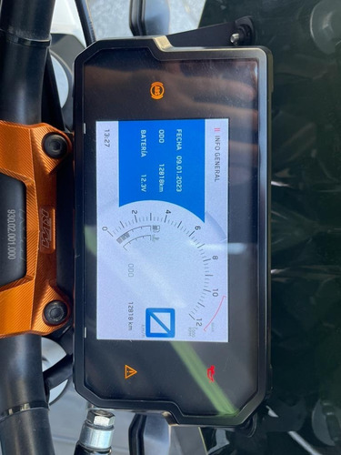 Imagen 11 de 16 de Ktm Duke 390 Z400 Cordasco