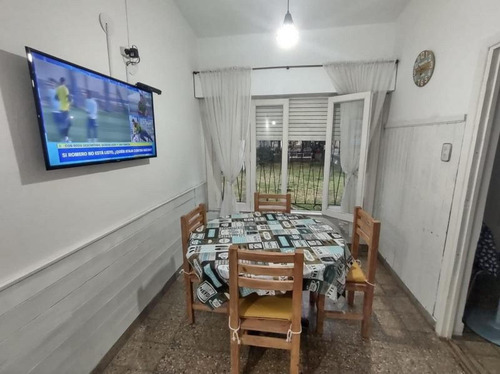 Casa En Venta - 3 Dormitorios 2 Baños 5 Cocheras - 450mts2 - Santa Teresita